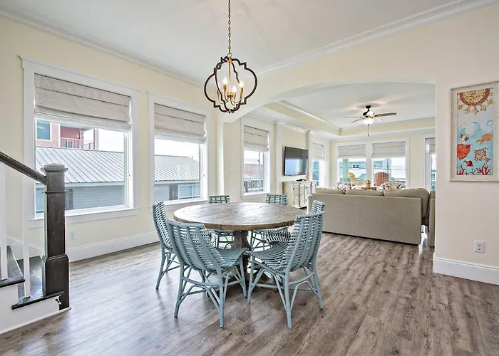 N Breezy 12 Bedroom