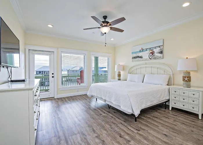 N Breezy 12 Bedroom Holiday home *